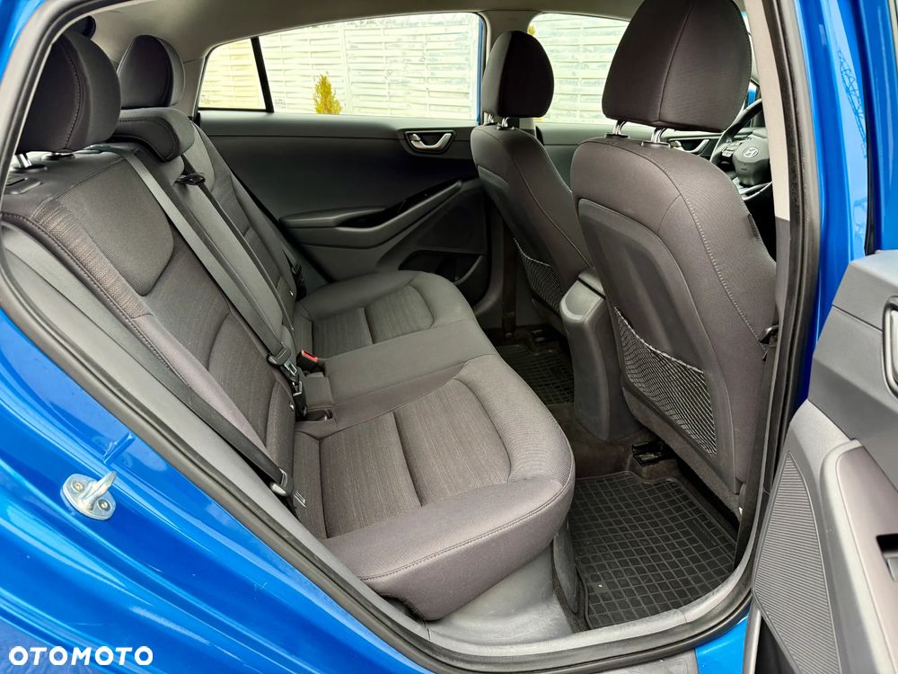 Hyundai IONIQ Hybrid Premium - 16