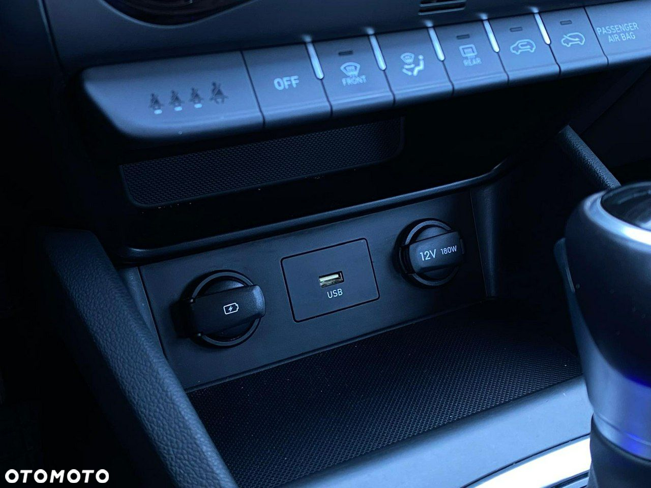 Hyundai Kona - 21