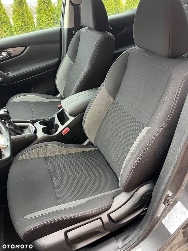 Nissan Qashqai 1.3 DIG-T N-WAY - 23