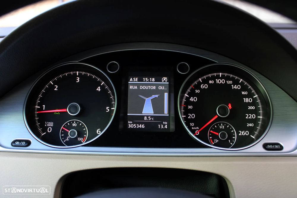 VW Passat Alltrack 2.0 TDI 4Motion DSG BlueMotion Tec - 34