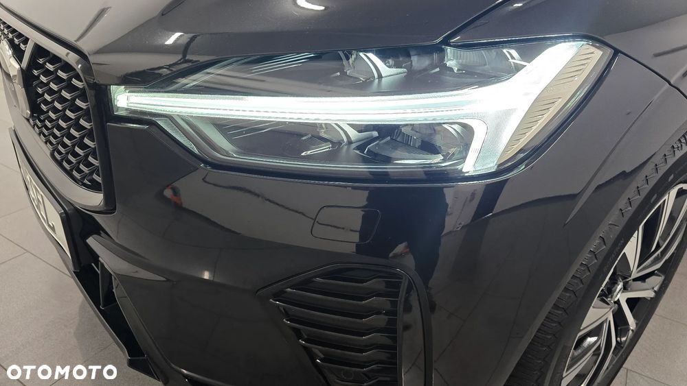 Volvo XC 60 B4 D Plus Dark - 10