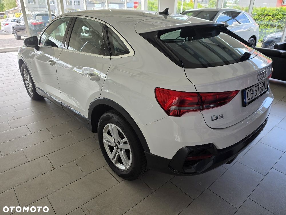 Audi Q3 Sportback - 8