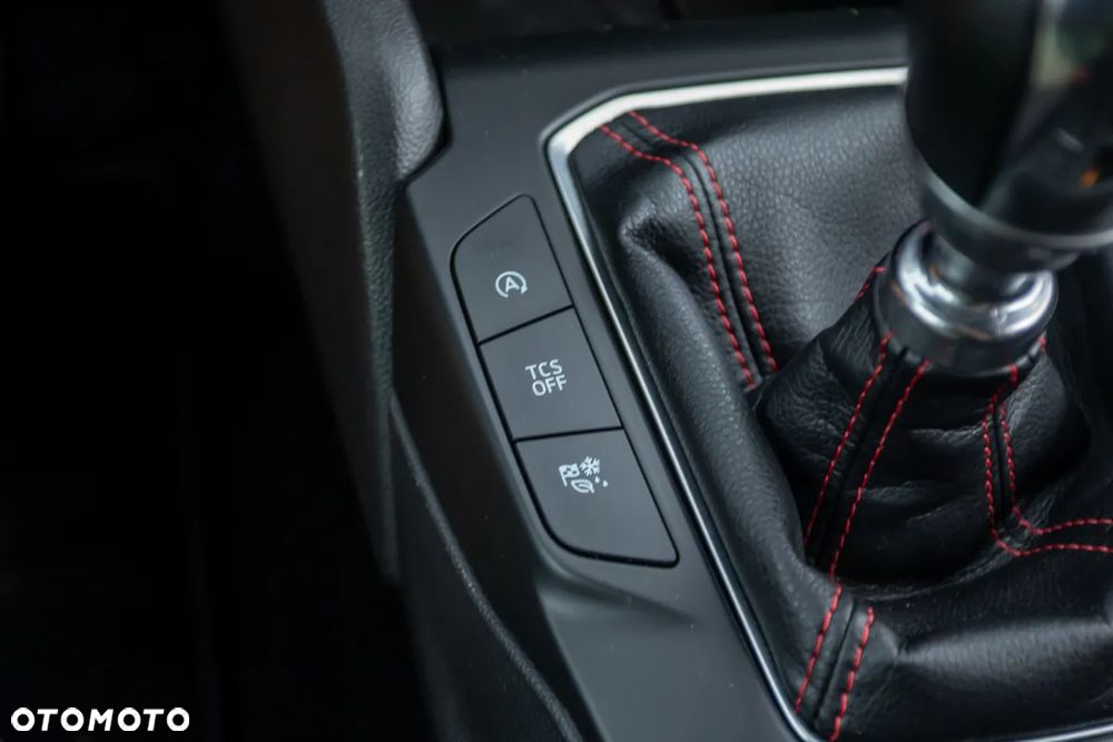 Ford Focus 1.0 EcoBoost Start-Stopp-System ST-LINE DESIGN - 29