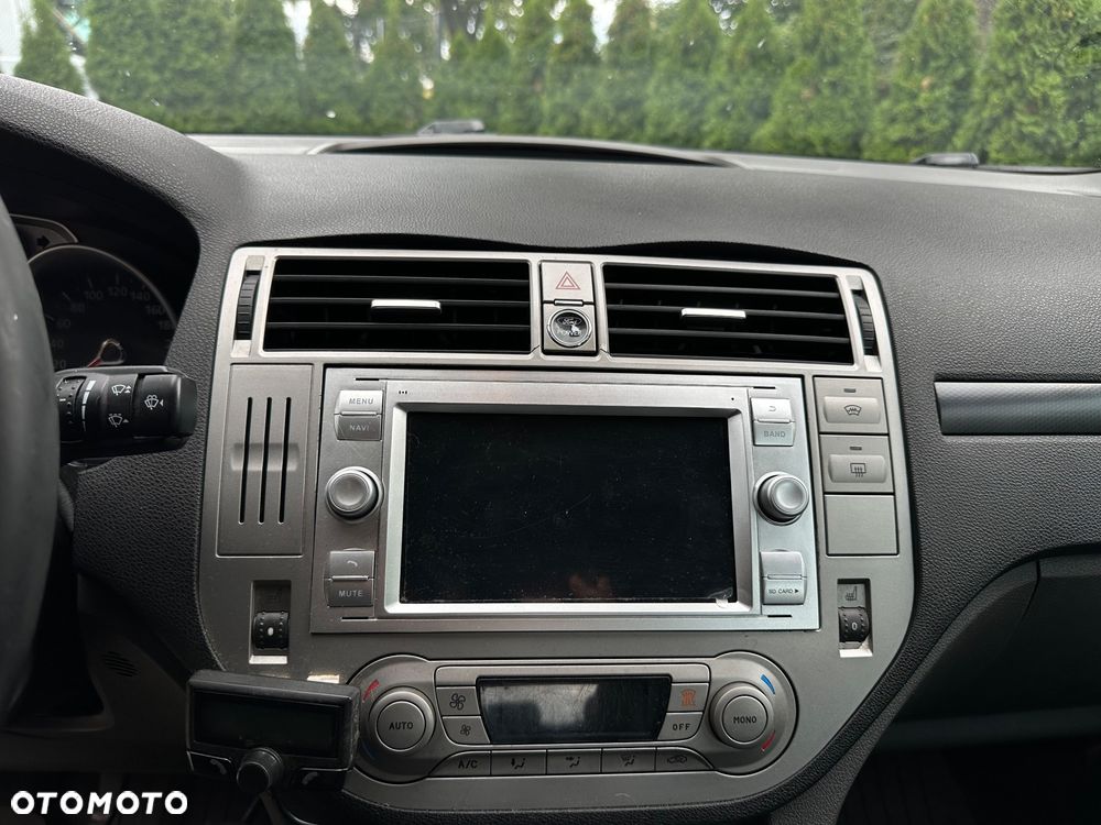 Ford Kuga 2.0 TDCi 2x4 Trend - 18