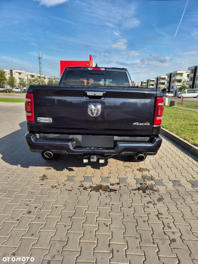 Dodge RAM 1500 5.7 4x4 - 5