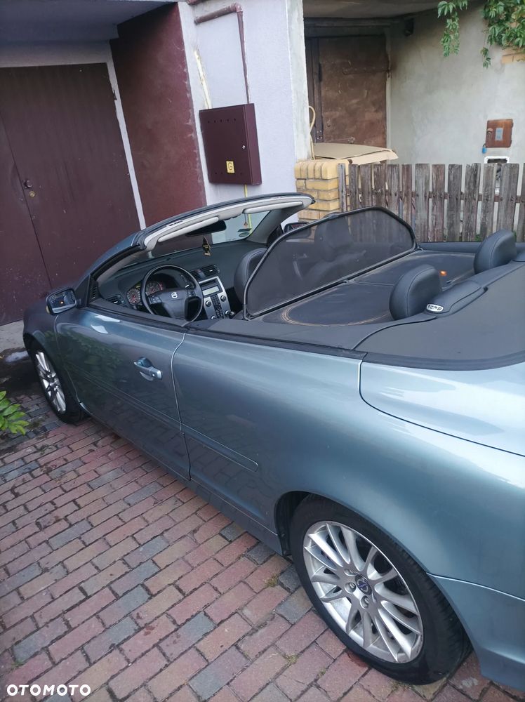 Volvo C70 2.4 Kinetic - 4