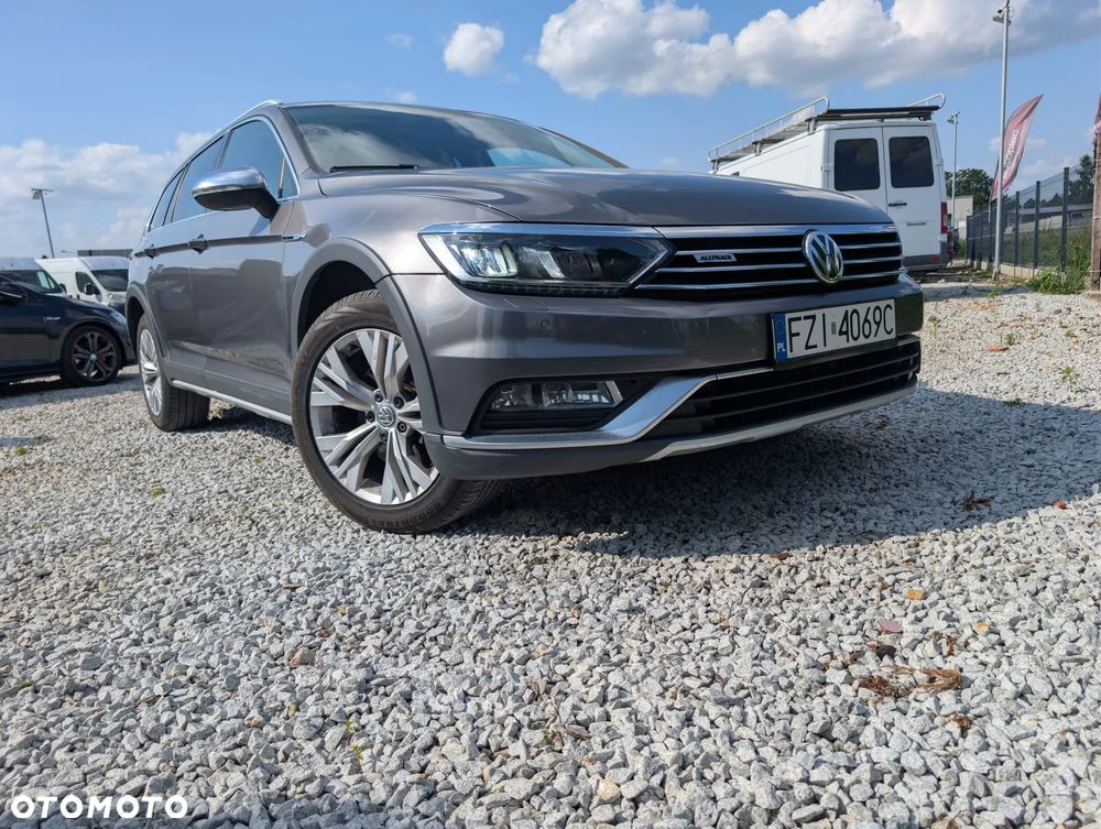 Volkswagen Passat Alltrack - 19