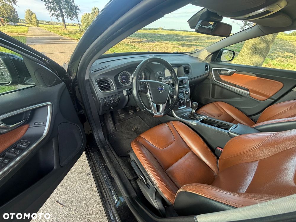 Volvo V60 D4 Business Edition - 8