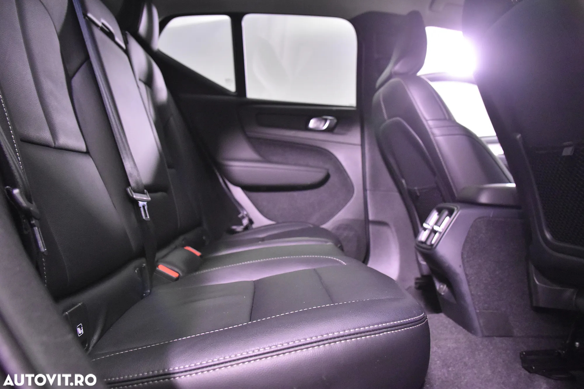 Volvo XC 40 - 12