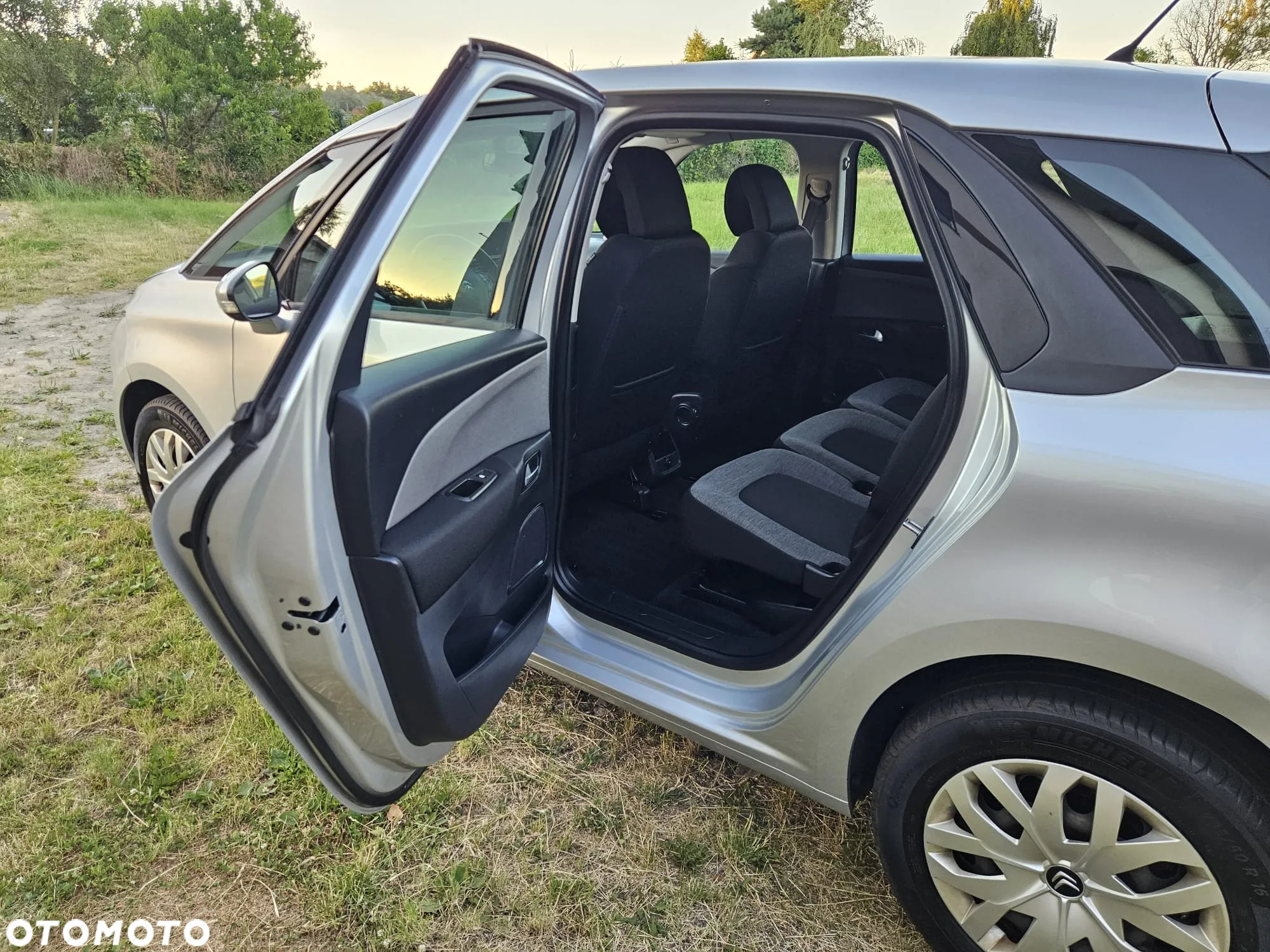 Citroën C4 Picasso 1.2 PureTech Attraction - 10