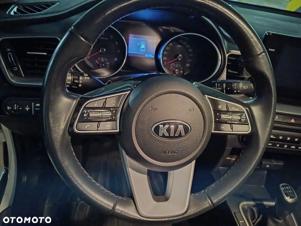Kia XCeed 1.4 T-GDI M - 6
