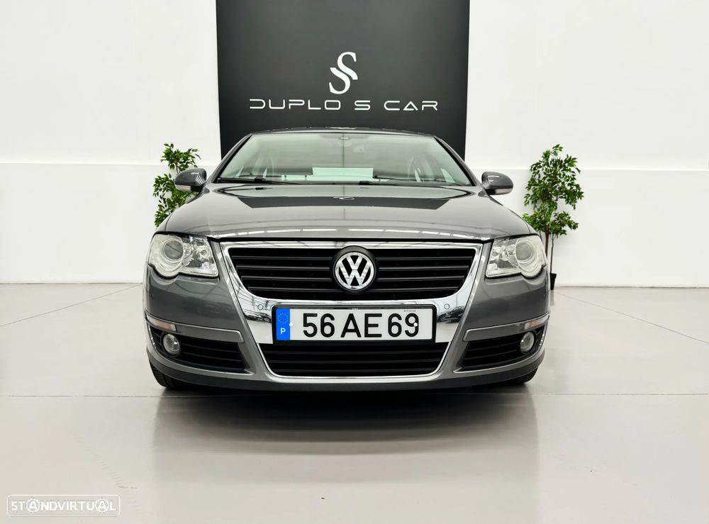 VW Passat 2.0 TDI Confortline - 5