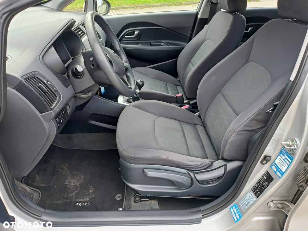 Kia Rio 1.2 Dream-Team Edition - 12
