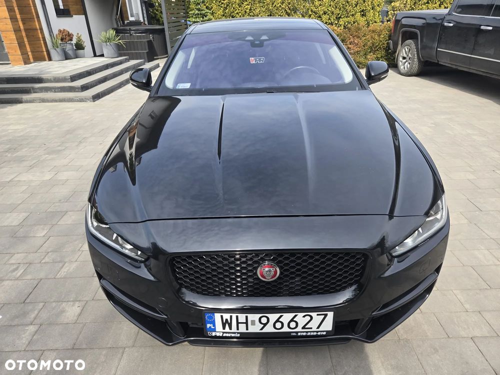 Jaguar XE P250 R-Dynamic Black - 11