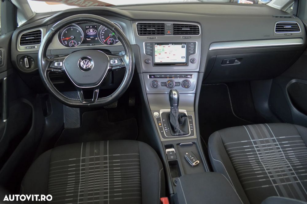 Volkswagen Golf 1.6 TDI DSG BMT Highline - 30