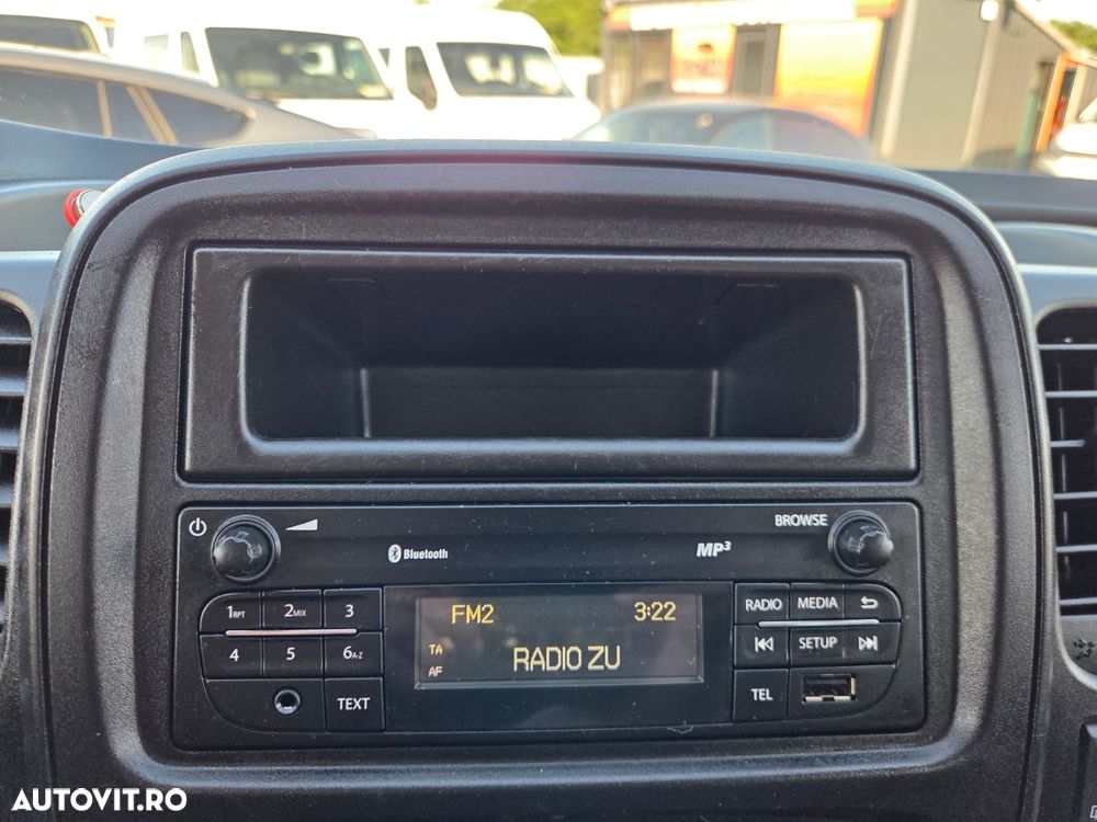 Opel Vivaro Doka 6 Locuri+Duba - 26