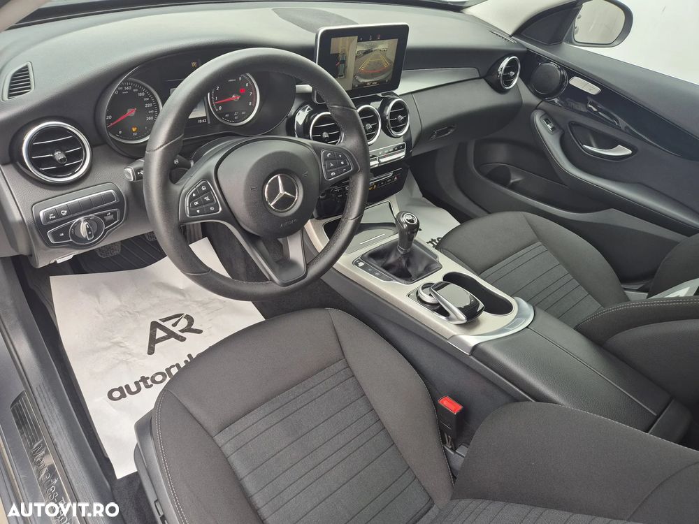 Mercedes-Benz C 180 T-Modell - 9