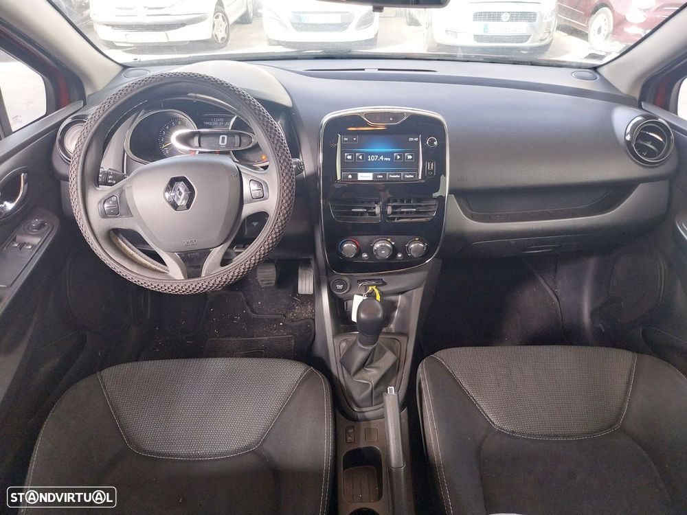 Renault Clio Sport Tourer 0.9 TCE Dynamique S - 12