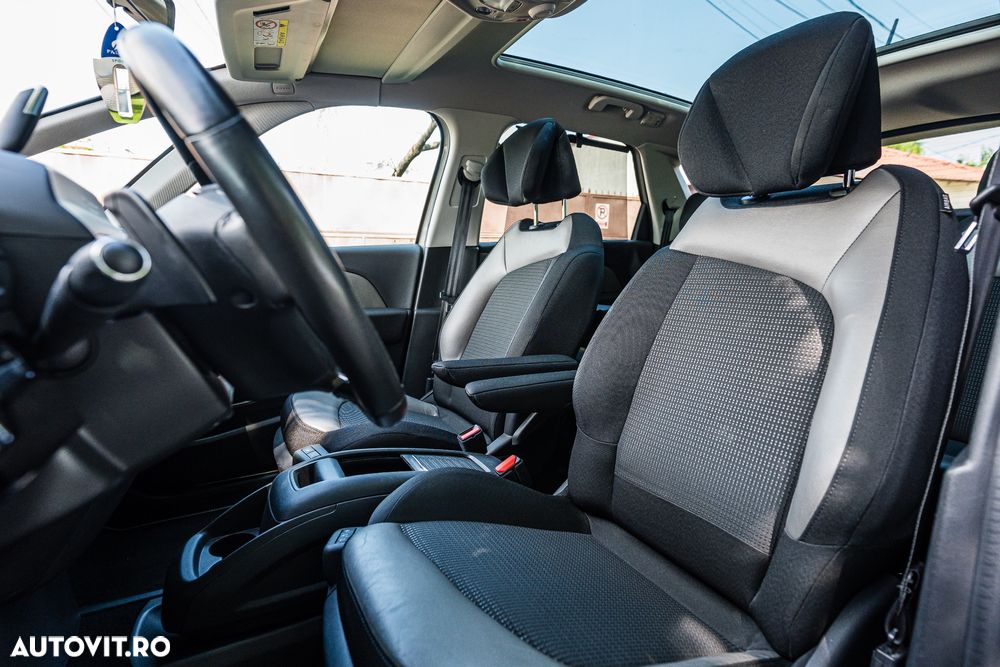 Citroën C4 Space Tourer PureTech 130 Stop&Start EAT8 SHINE - 17