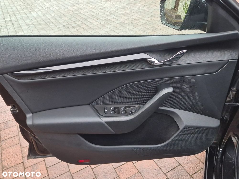 Skoda Octavia 1.5 TSI ACT Ambition - 25