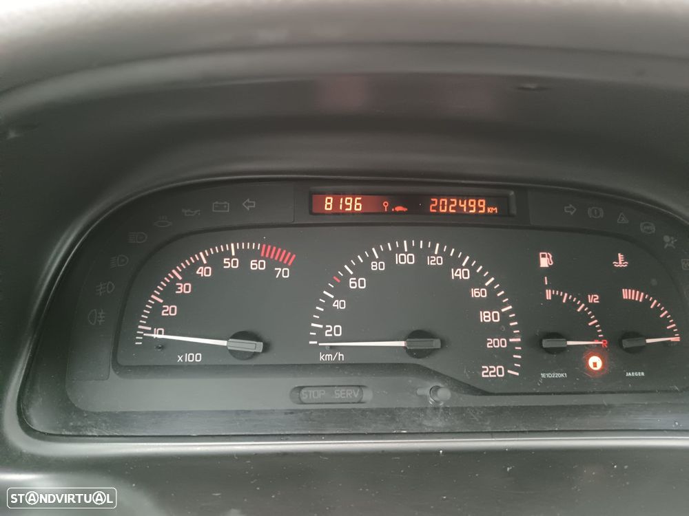 Renault Laguna 1.8 RXE - 3