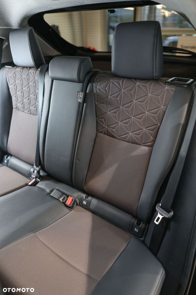 Toyota Yaris Cross - 13