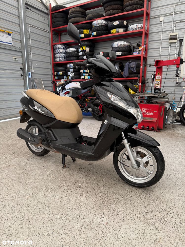 Peugeot Kisbee