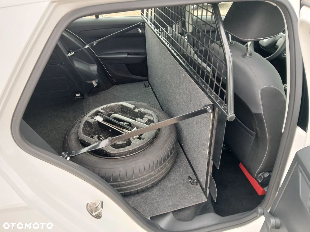 Skoda Fabia 1.0 Ambition - 14