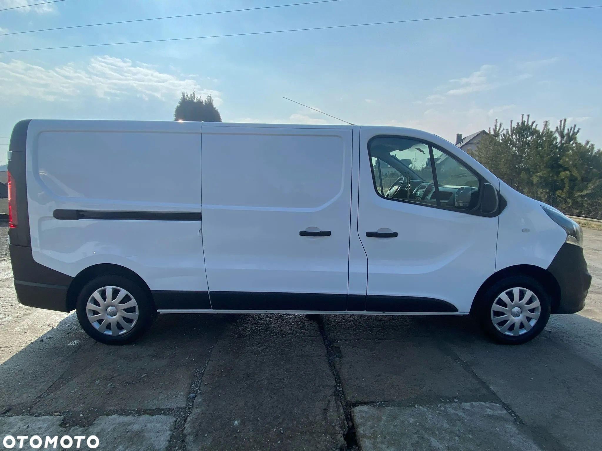 Opel Opel VIVARO / L2H1 / KLIMA / SPROWADZONY Z FRANCJI - 4