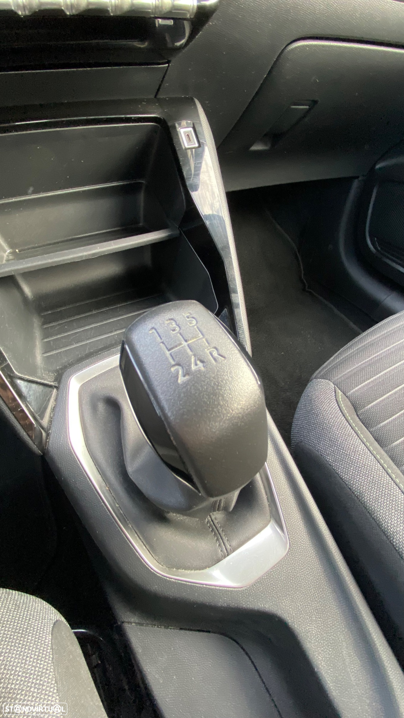Peugeot 208 1.2 PureTech Active Pack - 50