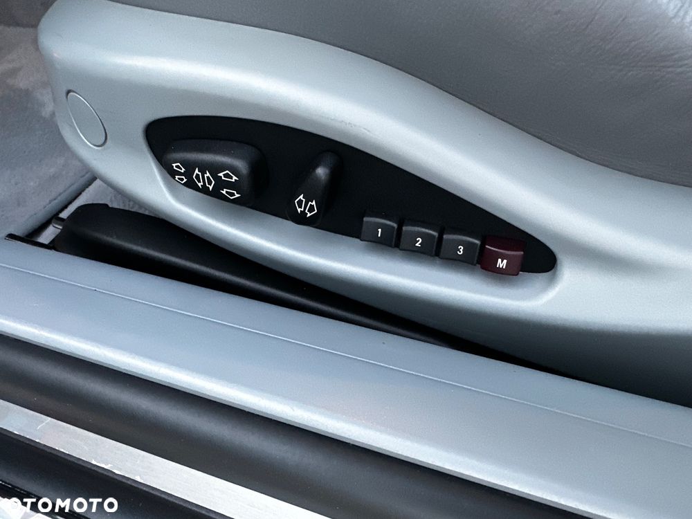 BMW Seria 3 330 Ci Edition Sport - 29