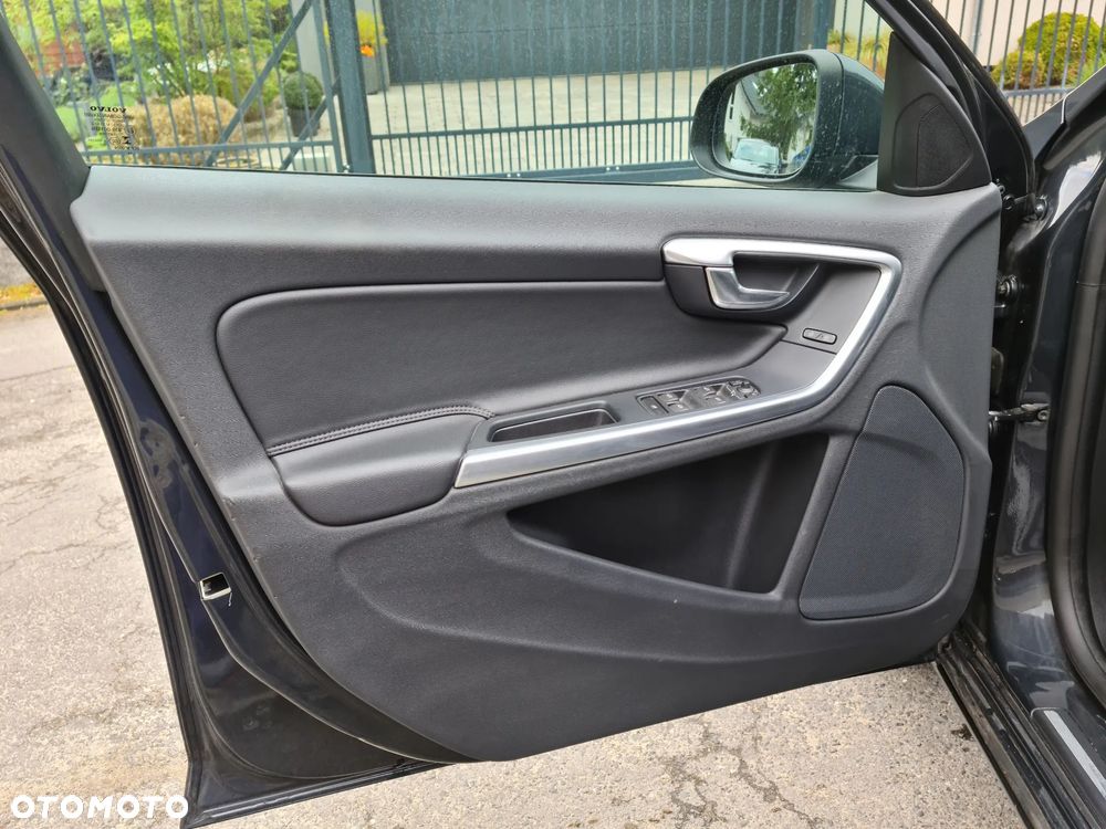 Volvo S60 - 32