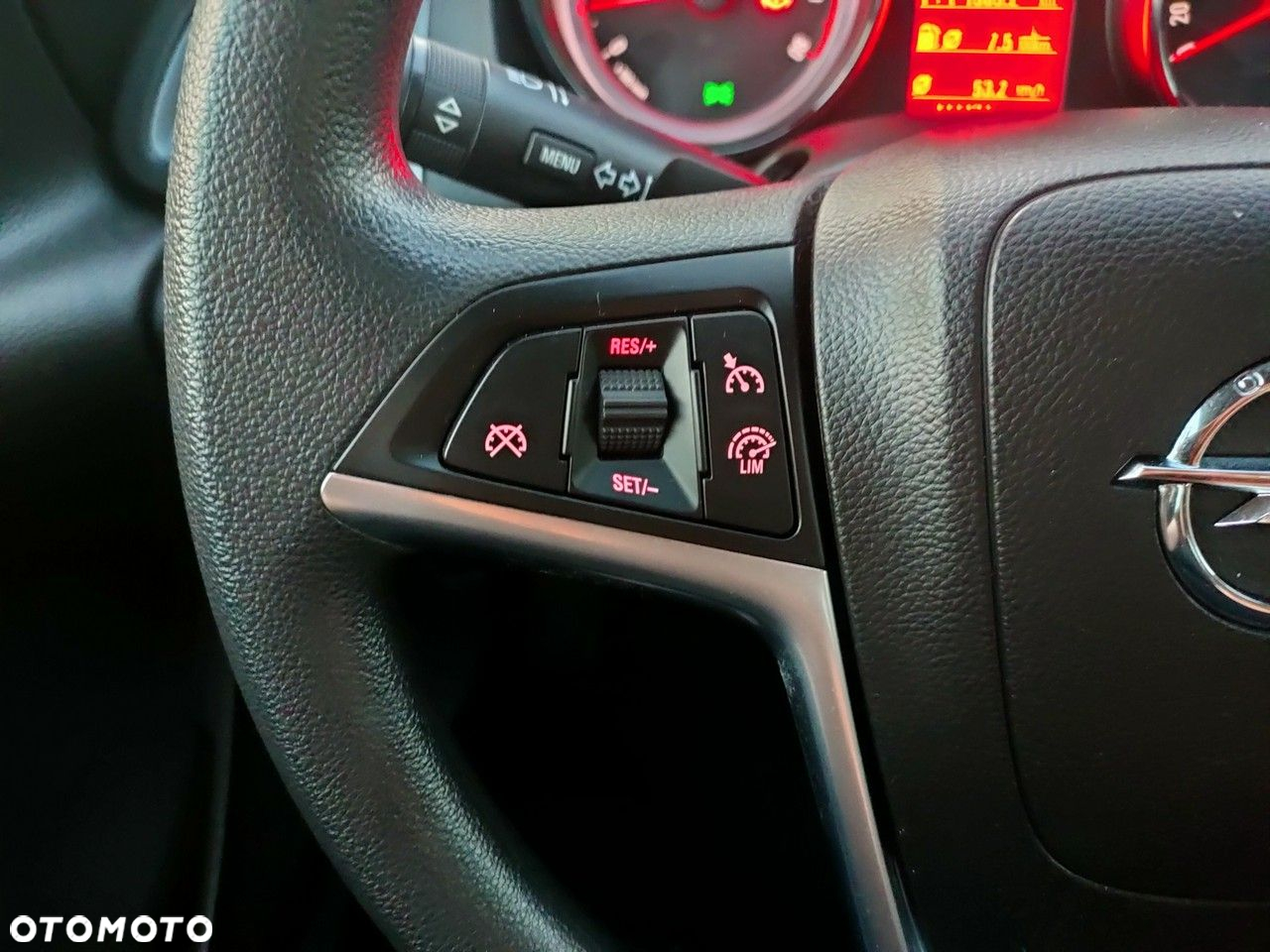 Opel Astra - 24