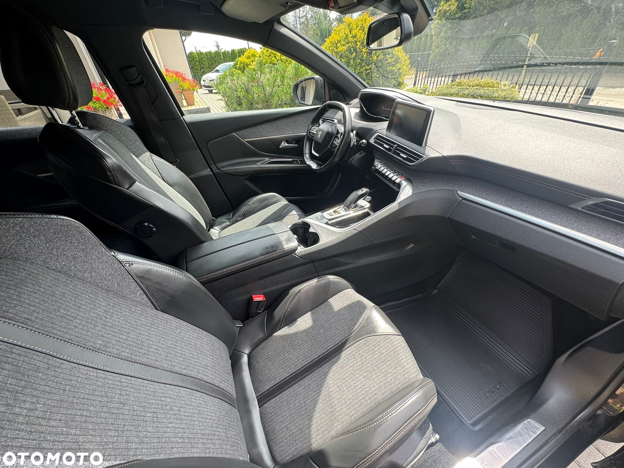 Peugeot 3008 1.2 PureTech GT Pack S&S EAT8 - 16