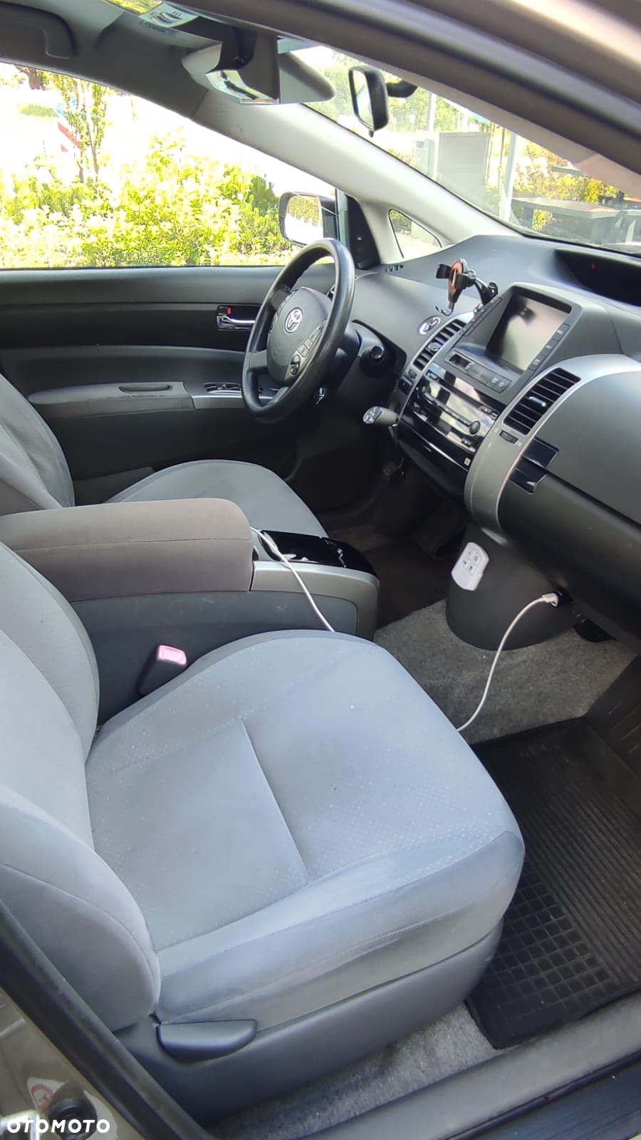 Toyota Prius 1.5 VVT-i Sol - 6