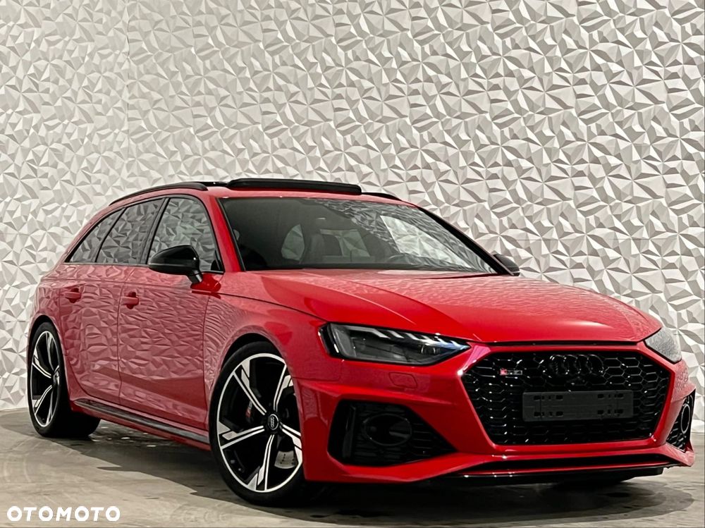 Audi RS4 Avant - 5
