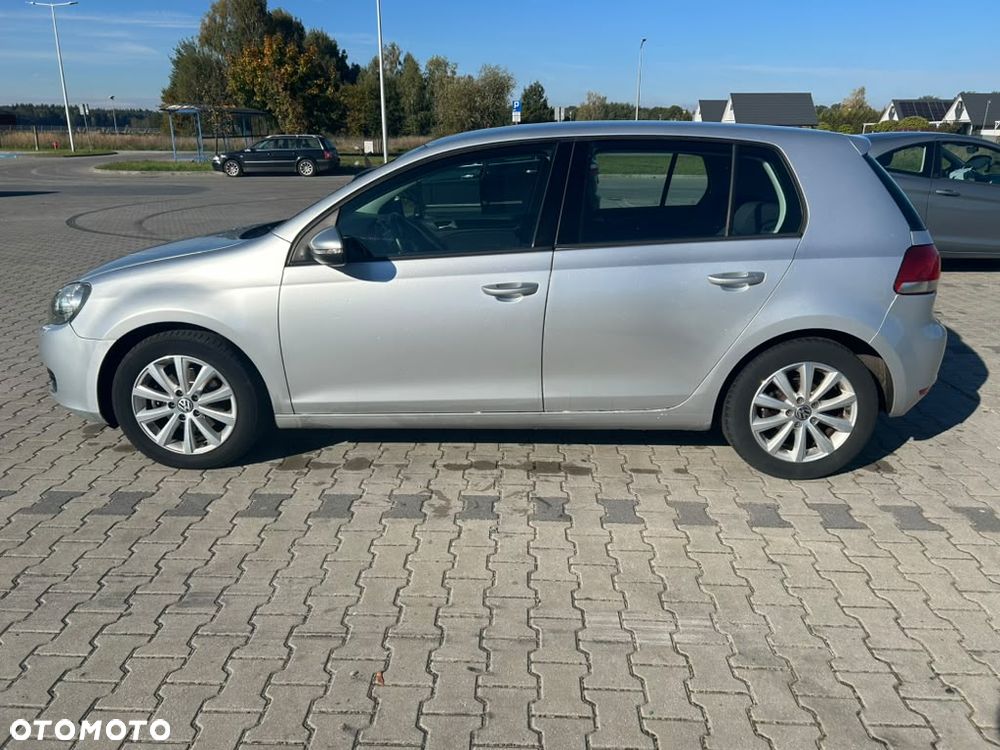 Volkswagen Golf - 2