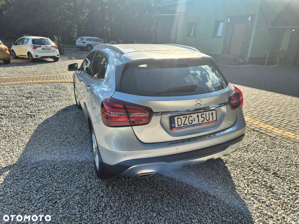 Mercedes-Benz GLA 220 4-Matic Style - 9