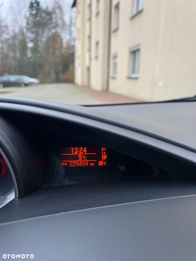 Toyota Verso 1.8 Premium 7os MS - 17