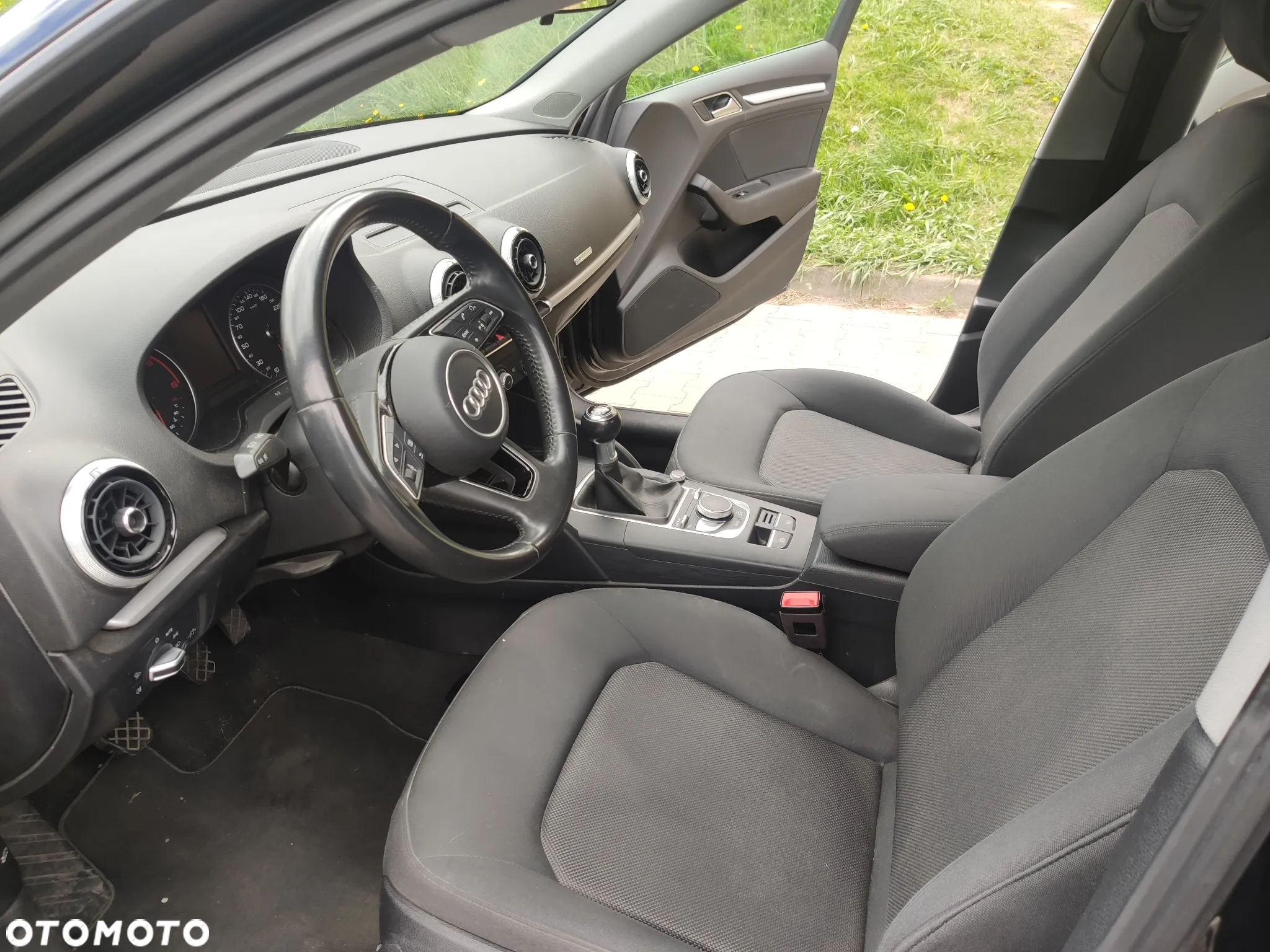 Audi A3 ver-1-6-tdi-sportback - 6