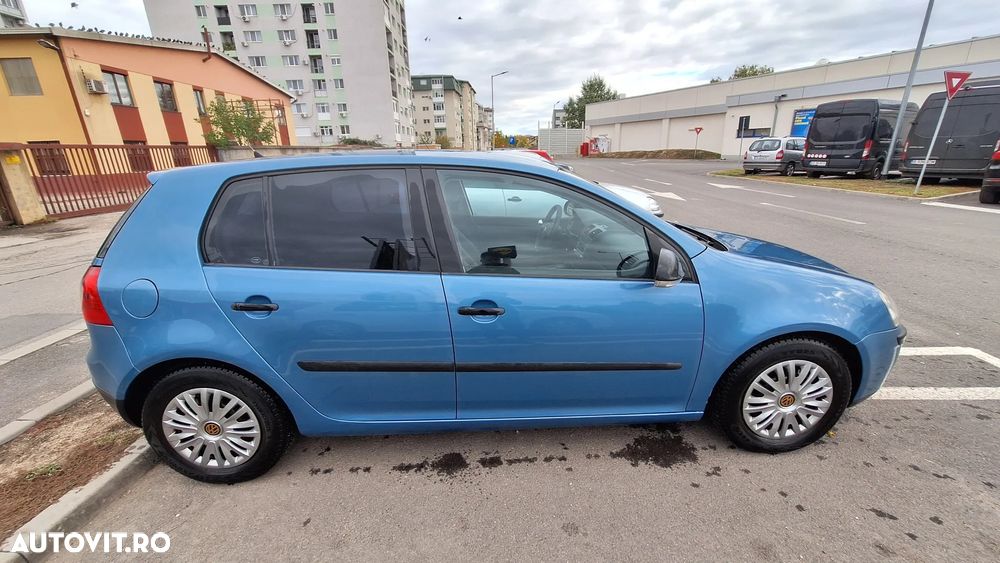 Volkswagen Golf 1.6 Comfortline - 7