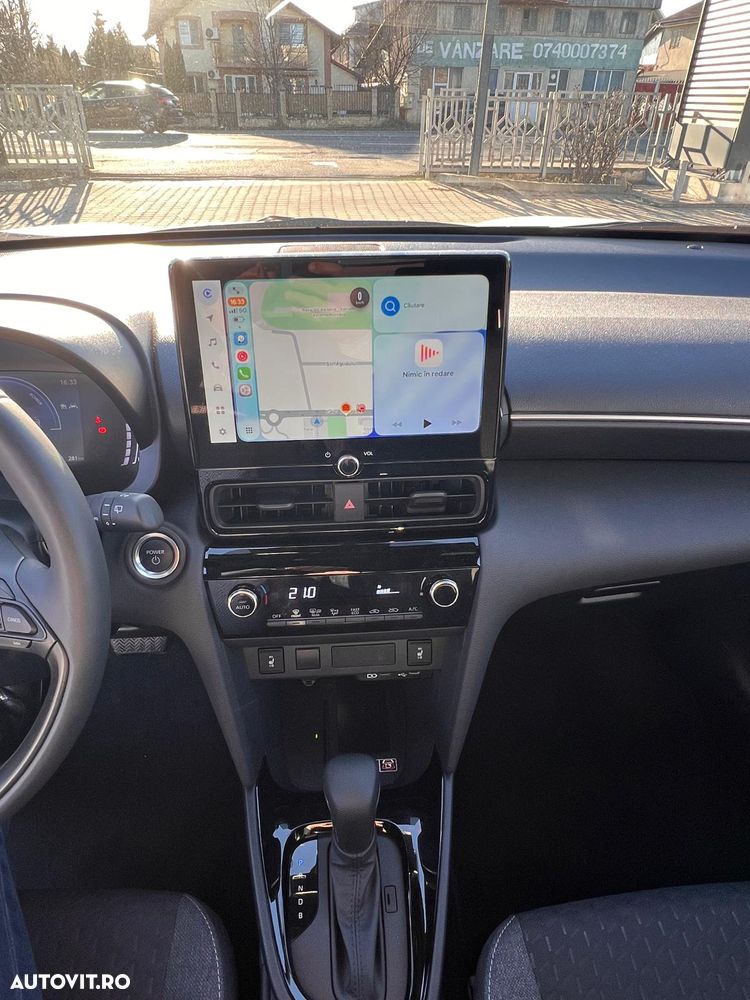 Toyota Yaris Cross - 10