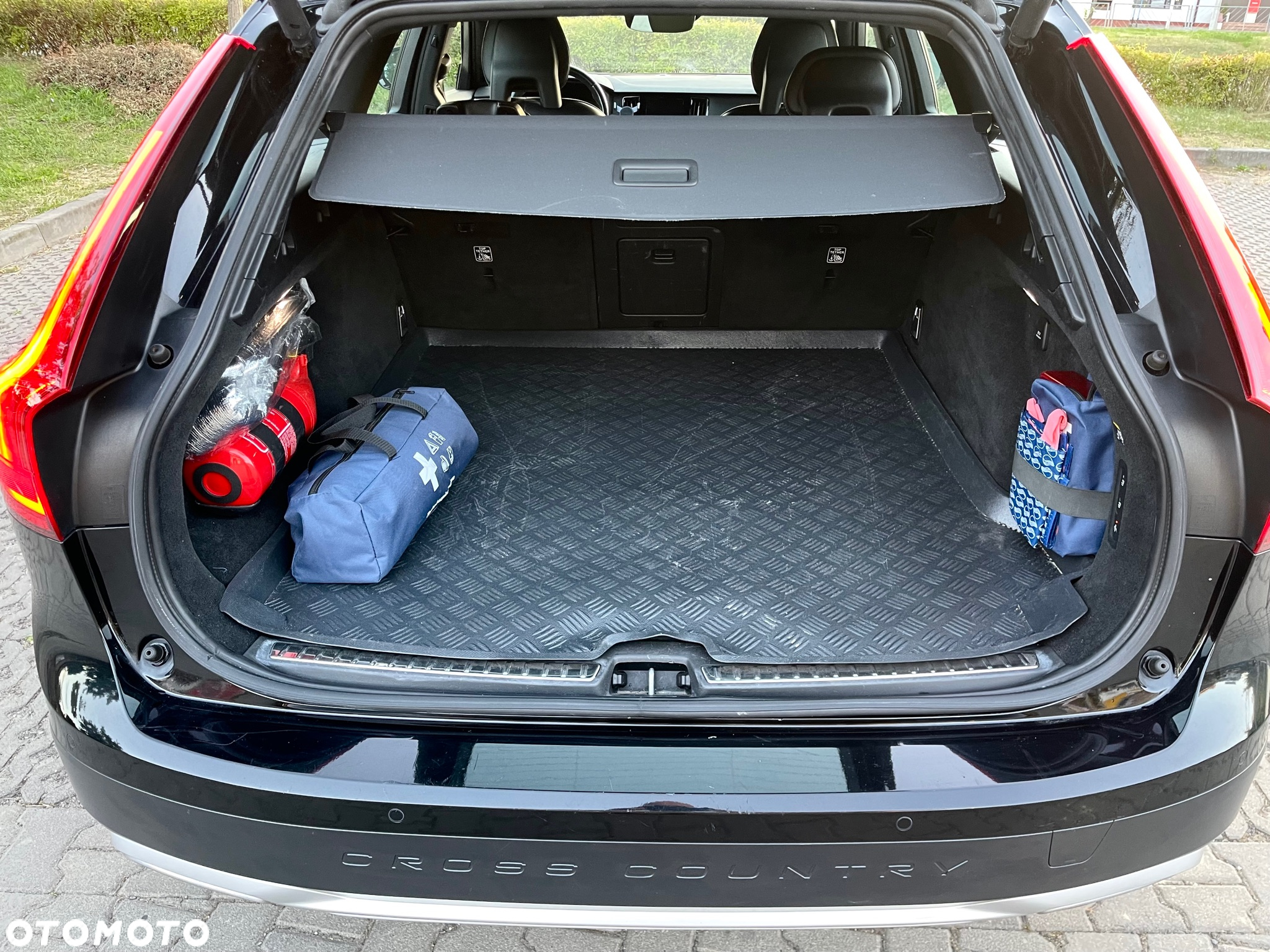 Volvo V90 D5 AWD Momentum Pro - 9