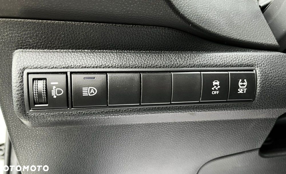 Toyota Corolla - 27