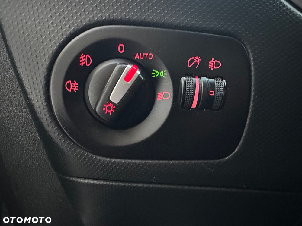 Seat Leon 1.6 TDI DPF Ecomotive Style - 13