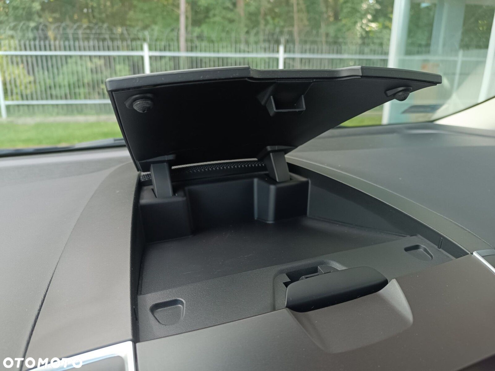 Ford Galaxy 2.0 EcoBlue 4WD Titanium - 39