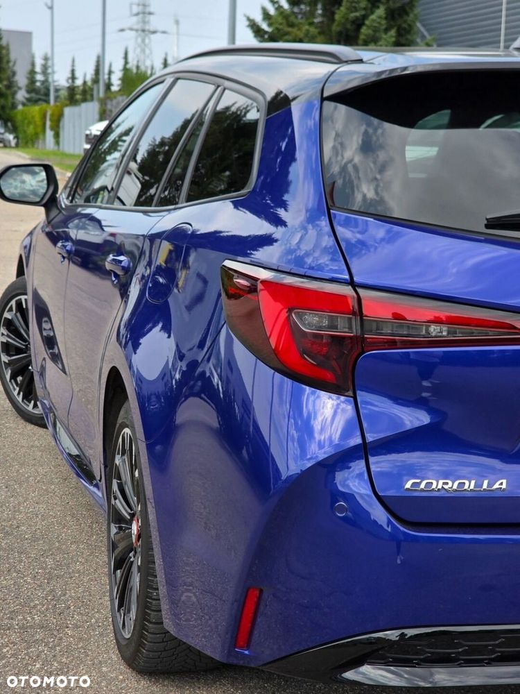 Toyota Corolla 1.8 Hybrid GR Sport - 18