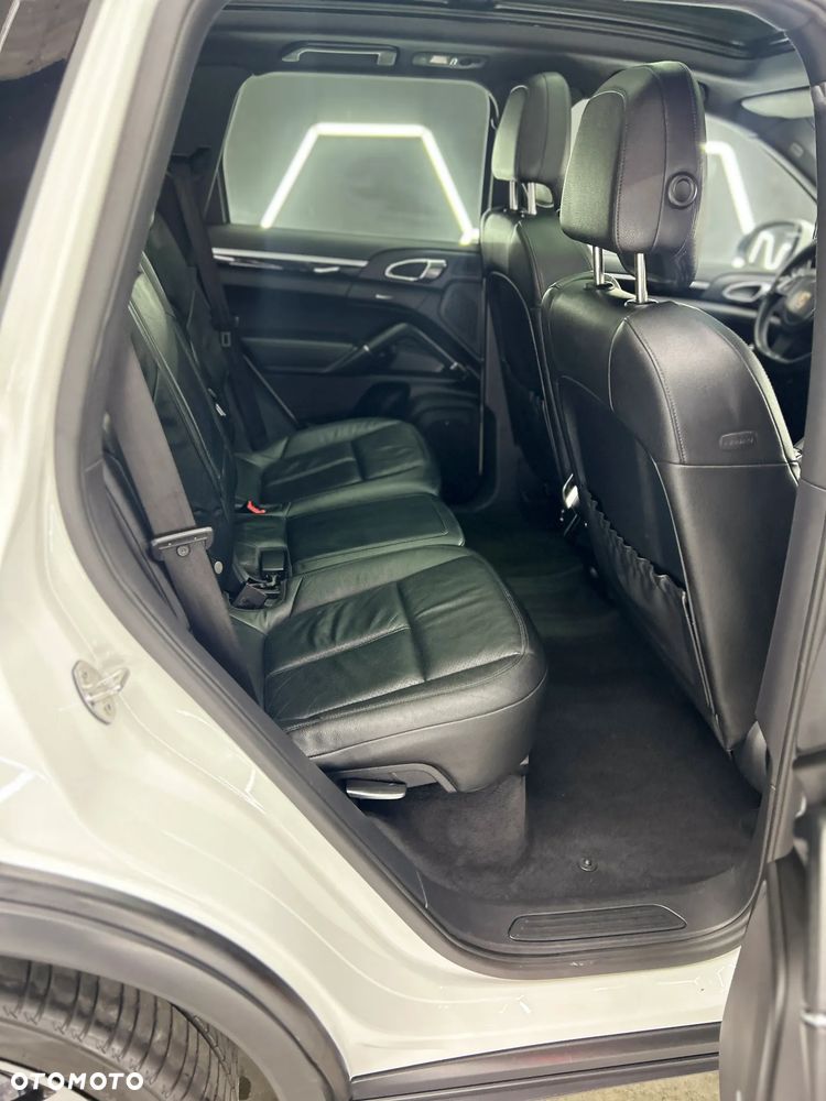 Porsche Cayenne Diesel - 16