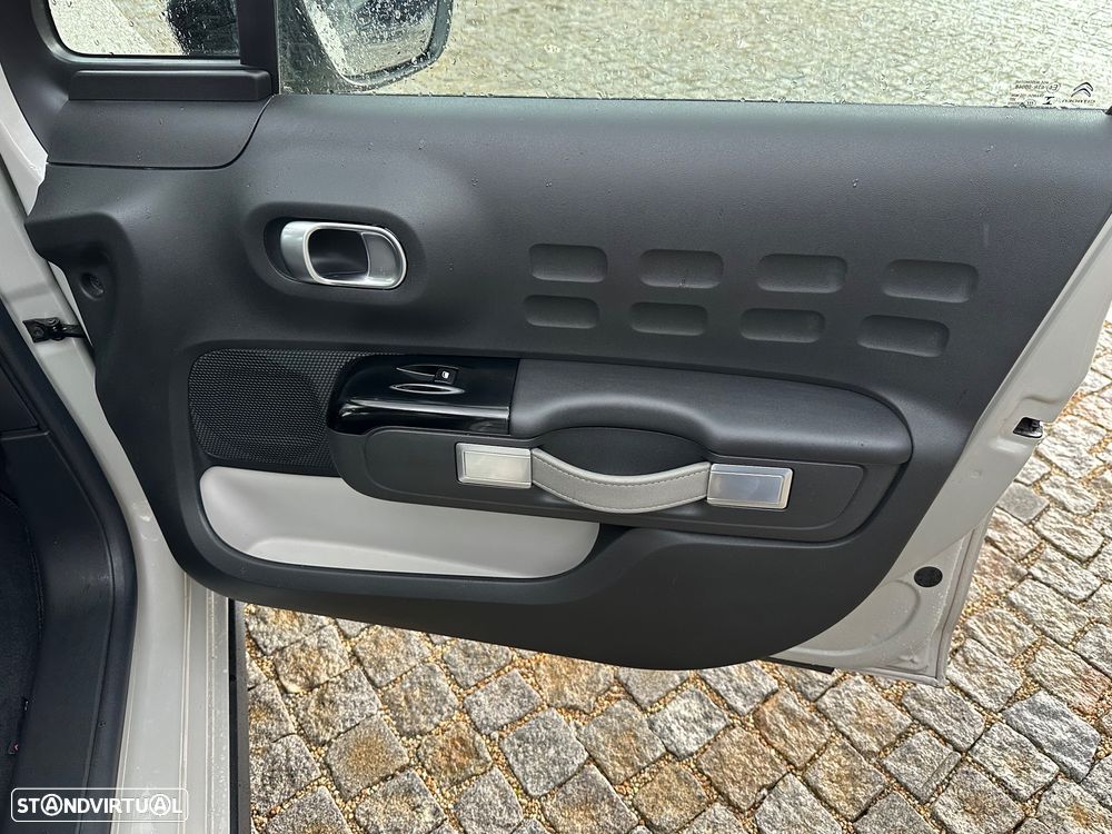 Citroën C3 1.2 PureTech Shine - 13