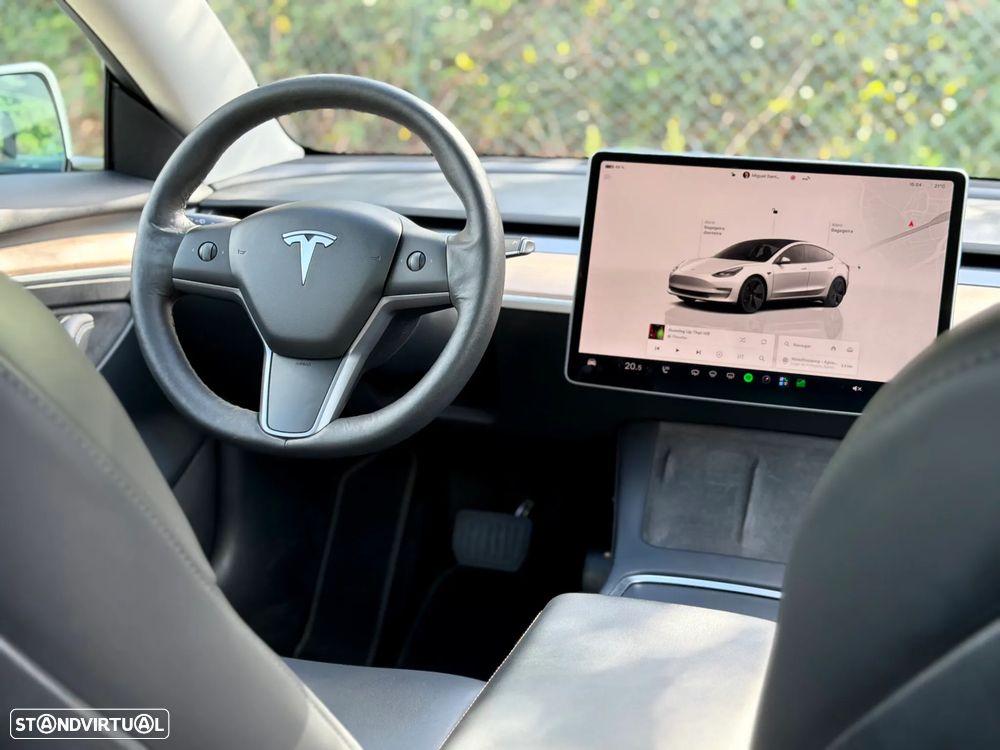 Tesla Model 3 Tração Traseira Premium - 25